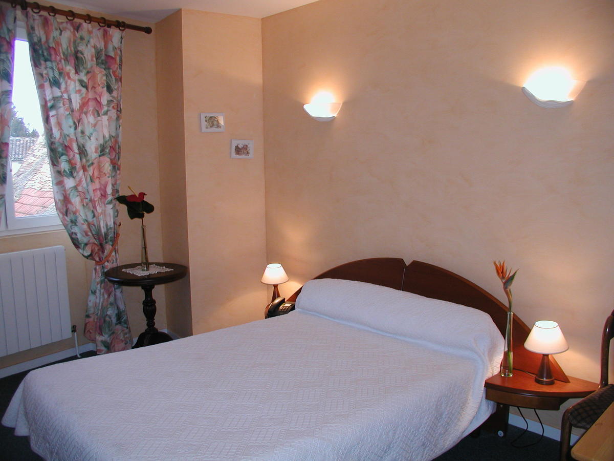 Hotel Auberge De La Nauze Sagelat Room photo