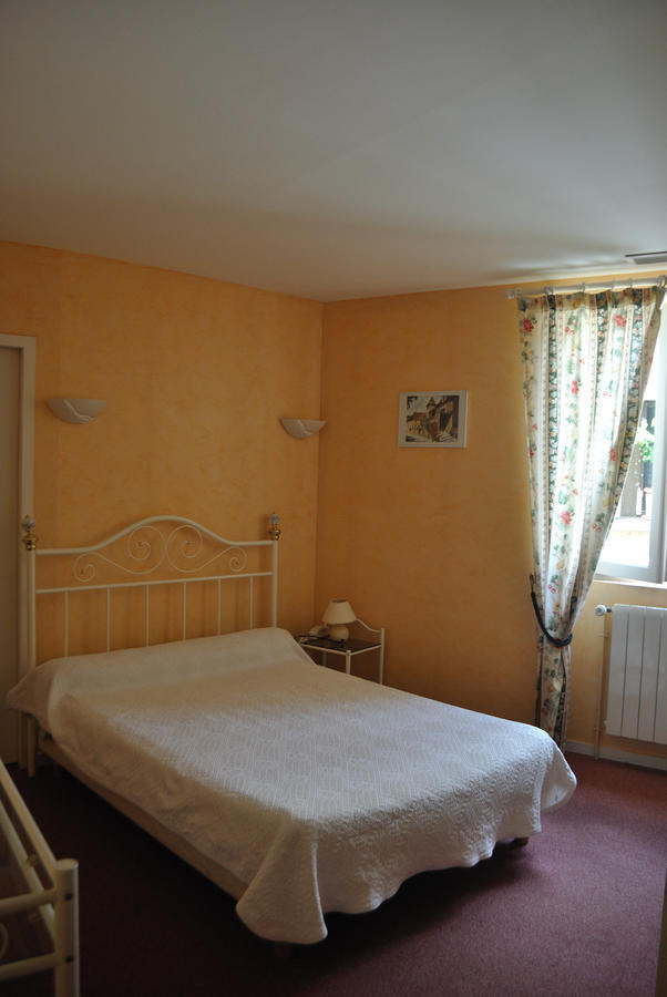Hotel Auberge De La Nauze Sagelat Room photo